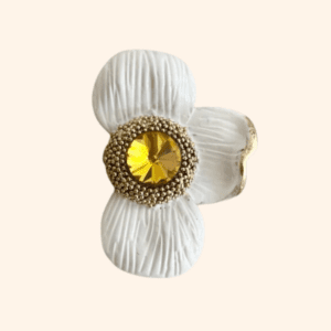 Clip Fleur Jumelle – pétales blanc cœur jaune Clip Fleur Jumelle - pétales blanc cœur jaune