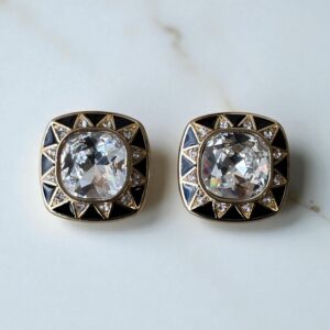 Bijou de bouton Reine Louise Cristal