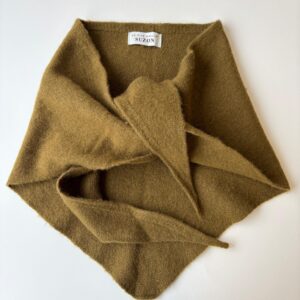 Maille triangle SUZON 100% laine vert olive