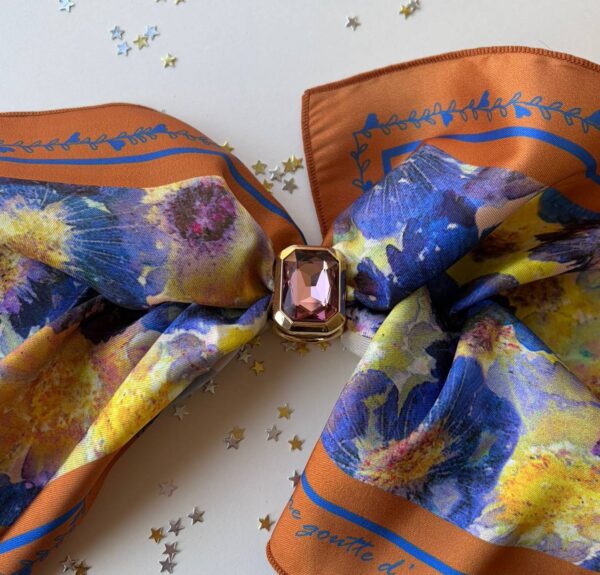 WhatsApp Image 2025-12-03 à 14.39.55_0fdf3dfc Foulard Carré "Bouquet d'automne - noisette"