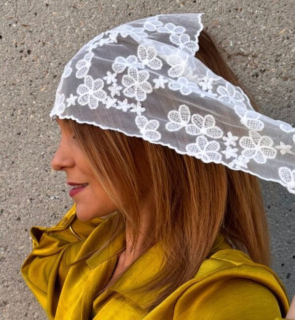 Foulard  "entre Tulle et dentelles" Marguerite