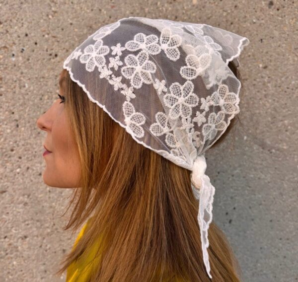 Foulard  "entre Tulle et dentelles" Marguerite