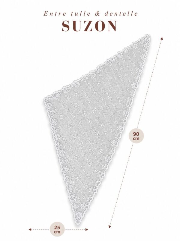 Foulard  "entre Tulle et dentelles"  fleurs de fraisier