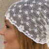 Foulard  "entre Tulle et dentelles"  fleurs de fraisier