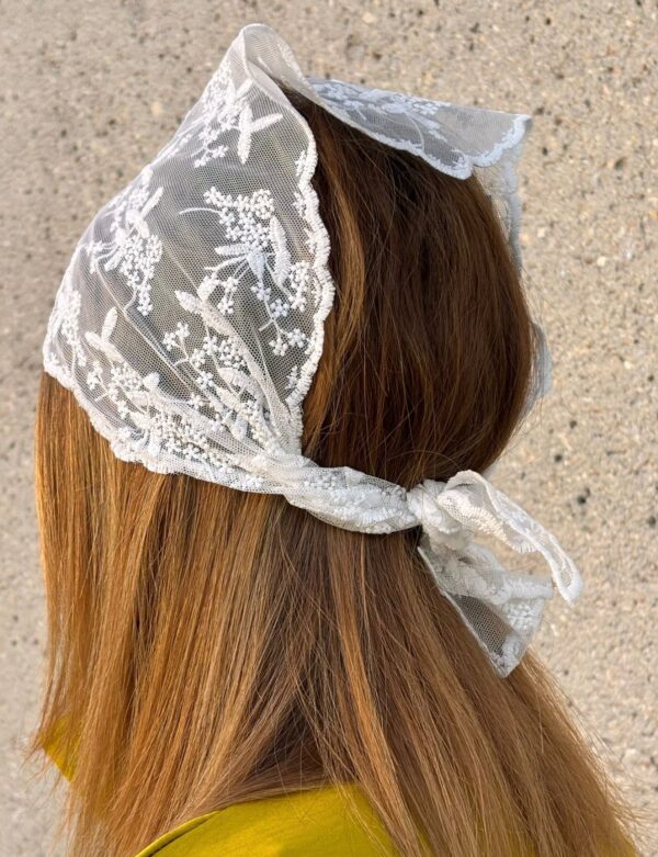 WhatsApp Image 2026-05-02 at 13.36.13 (1) Foulard "entre Tulle et dentelles" Gypsophile
